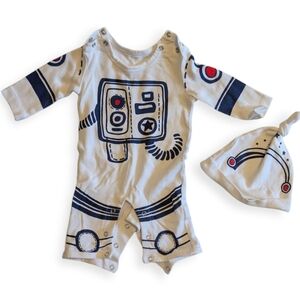 Astronaut-Themed Kids Footie and Hat Set‎